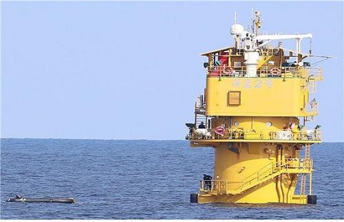 "中 서해 불법 구조물, 명백한 군사행위…정부는 미온 대응 멈춰야"