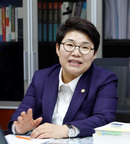 임이자 의원, 역대 국회 첫 여성 기재위원장 선출… '서민경제 회복에 최우선'