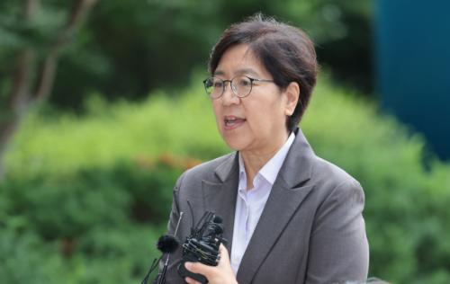 정은경, 재산 56억원 신고…배우자 코로나 관련 주식 포함