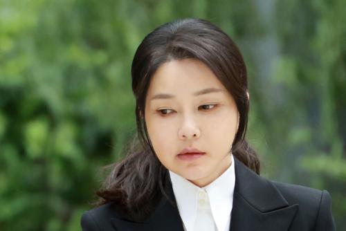 김건희 여사, 특검 도착 "아무것도 아닌 사람이 심려 끼쳐 죄송"