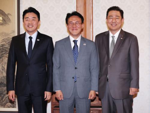 김민석 "대통령실·당정은 한몸…국민 살릴 각오 전력투구"