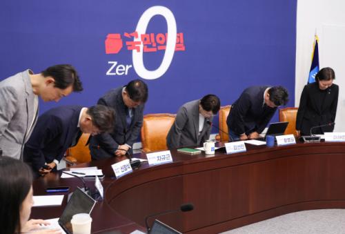 조국 등판하나…조국혁신당 11일 비대위원장 선출, '성 비위 내홍' 수습