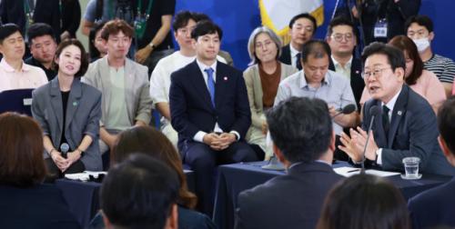 정규재 "타운홀 미팅, '공짜 심리'만 부추겨"…李 지역정책 비판