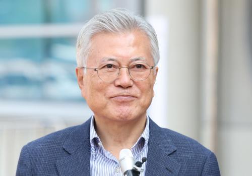 [속보] 문재인 전 대통령, '조국 특사' 대통령실에 건의