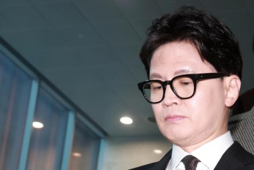 '당원 게시판 사태' 韓 결국 제명…정치생명 최대 위기 봉착