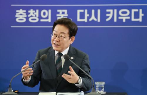 李대통령 국정지지율 62.1%…부정평가 31.4%