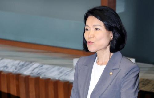 이진숙 제명 촉구 결의안, 국회 본회의 통과…李 "국회는 민주당 독재"