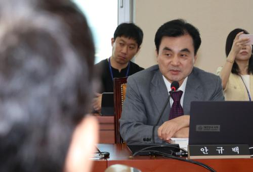 안규백 국방부 장관 후보자 "TK신공항 장애 요인 조기 해소"