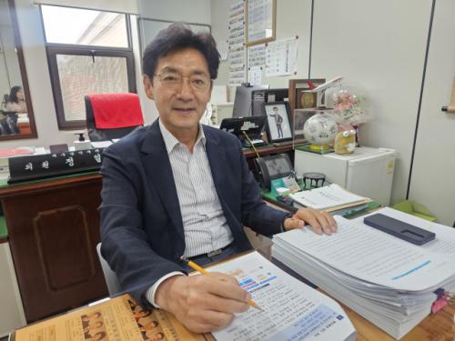 [인터뷰] 정일균 대구시의원 "돌봄 정책, 시설 중심 아닌 거주지 중심으로"