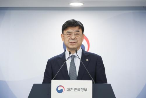 '금요일밤 사의' 이상경에 野 "직보다 집 택해…집 절대 팔면 안된단 메시지"