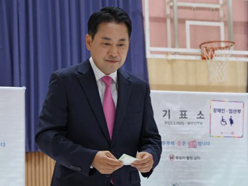 장동혁, 李대통령 '투표지 노출' 직격…"투표해보니 도장 잘 찍히더라"