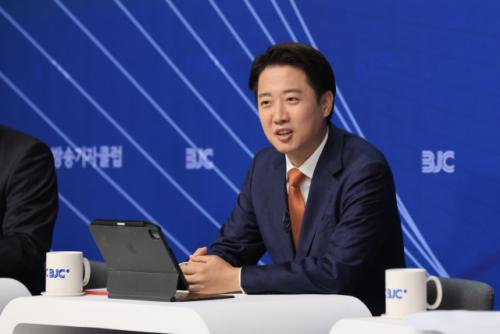 이준석 "노무현 정신은 대한민국 정치의 보편적인 가치"