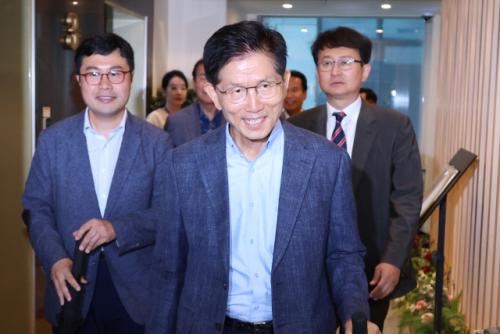 김문수 "李대통령 이후 법치주의 위기…당 대표 생각은 없다"