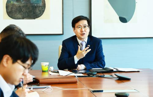 정부 "통상 환경 불확실하고 엄중, 최선을 다해 미국 측과 협상"