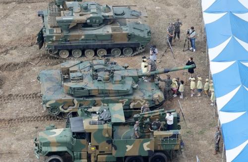 北 냉소에도...‘北 체제 존중’에 ‘핵보유국 인정’까지 對北 유화책 폭주