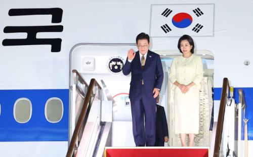 李대통령, APEC 의장 자격으로 경주 도착…트럼프와 정상회담 등 준비 돌입