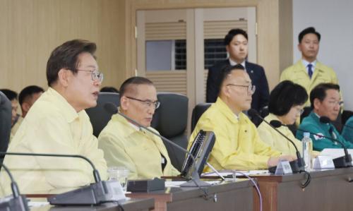 한미 정상 첫 전화 통화 늦어져, 대통령실 "일정 조정중"