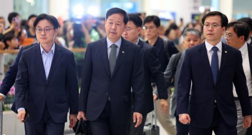 관세 협상 놓고 한미 간 진실게임?...결국 아쉬운 쪽이 끌려갈 것