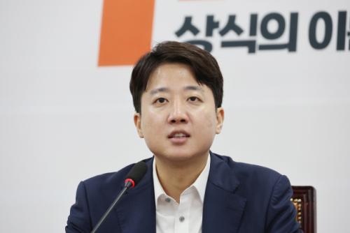 이준석 "프랑스의 오늘이 한국의 미래…李, 재정 철학 바꿔달라"