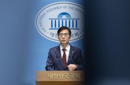 야당 대표 후보 30·31일 접수…찬탄 vs 반탄 구도로 흐르나