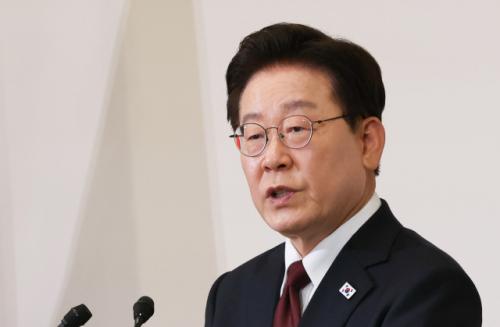 李대통령 "잠실 시위대, '개표소 봉쇄' 민간인 출입제한 행패…엄중수사"
