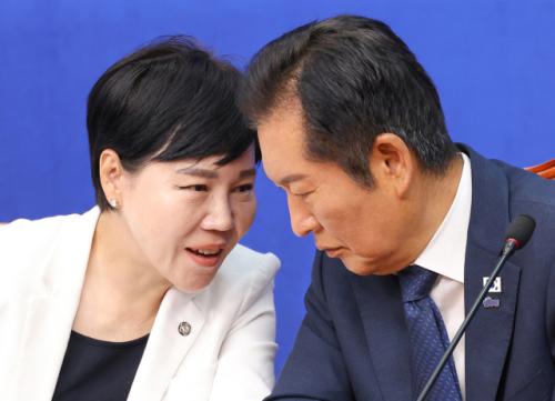 정청래·추미애 합심해 조희대 비판…與 압박 최고조