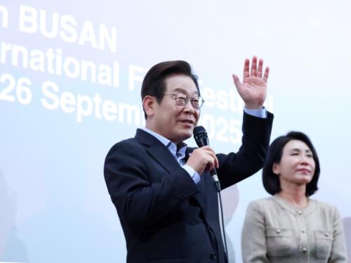 이 대통령 '전국민 대청소 운동' 제안…"추석과 APEC 정상회의 앞둬"