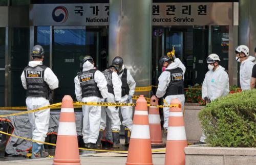 [속보]정부 "전소된 96개 시스템, 대구 이전 구축까지 4주 예상"