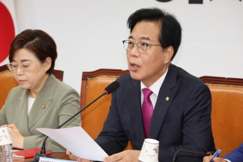 송언석 "안철수 혁신위원장 사퇴, 안타깝고 당혹스러워"