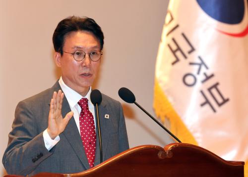 김민석 총리 공식취임...7일 세종청사서 공식업무 돌입