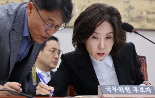 '강선우·이진숙 리스크' 고심 깊어지는 여권…대통령실 "18일 이후 판단 나올 것"