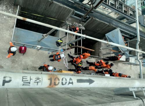 [속보]李 대통령, 인천 맨홀 사고 등 산재에 "일터의 죽음 멈출 특단조치 마련" 지시