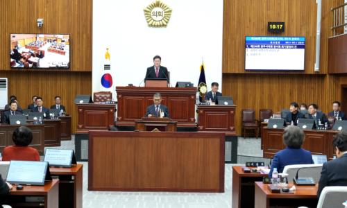 시의회 의장이 현 시장 선거대책위 상임본부장으로?…적절성 및 지방자치 원칙 훼손 논란