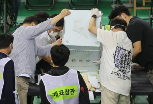 도 넘은 부실에 들끓는 재선거 민심…"일고의 가치 없다"던 與 지지세 '흔들'[금주의 정치舌전]