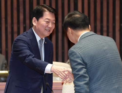 안철수 "한동훈, 스스로 입증해라"