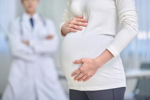 "고령 임신 부담, 지자체가 돕는다"…경북도의회, 35세 이상 임산부 의료비 지원 추진