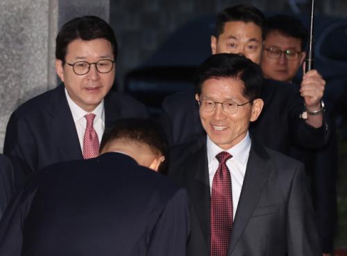 박근혜, 김문수에 "하나로 뭉쳐 반드시 대선 이겨달라"