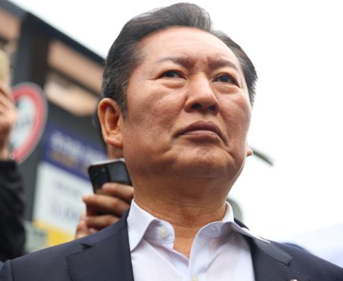 [속보] 정청래 "법사위원장 사퇴"…박찬대와 당대표 경쟁할 듯