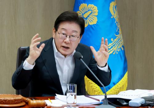 '휴가 복귀' 李대통령, 첫 지시는 "산재 사망사고 최대한 빨리 직보"