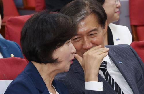 "이재명 정부 법무부 장관 적임자는 조국·추미애" 황운하 "정동영도 통일부 장관 맡아"