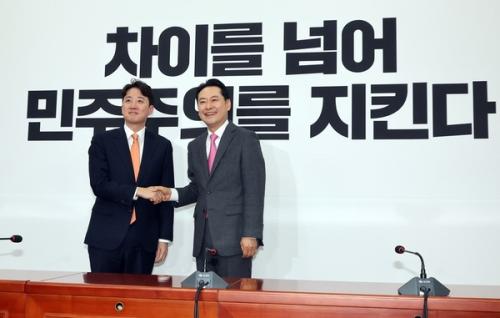 장동혁-이준석 손잡았다…‘특검 연대’로 당정 정조준