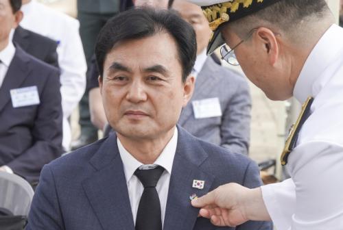 방위병 출신 안규백 국방장관 후보자, 약 4개월 더 복무한 이유는?