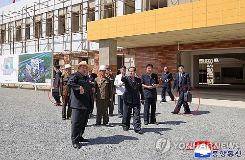 김정은, 쫄았나…통일부 "경호·호위조직 책임자 대폭 물갈이"