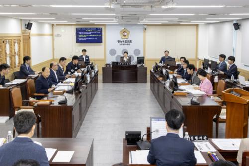 경북도의회 기획경제위, 추경·조례안 11건 심의