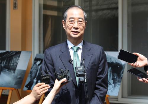 한덕수 "질책 겸허히 받아들여…할 수 있는 모든 것 돕겠다"