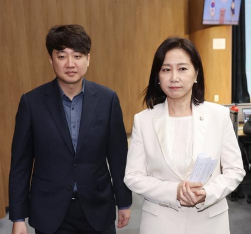 이준석에게 SNS 차단당한 허은아 "명색이 당대표인데, 갈라치기·혐오하면 안돼"